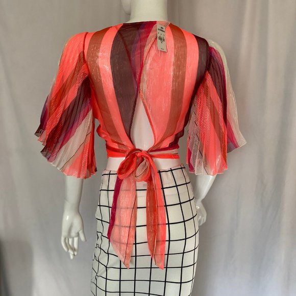 NEW SHIMMER TOP - Picture 9 of 9